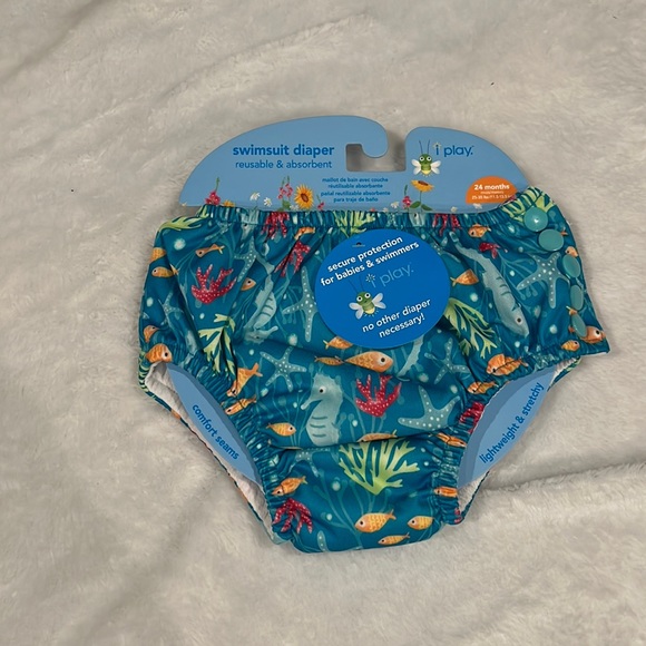 NWT i play. Reusable Swimsuit diaper Size 24 months - Picture 1 of 2